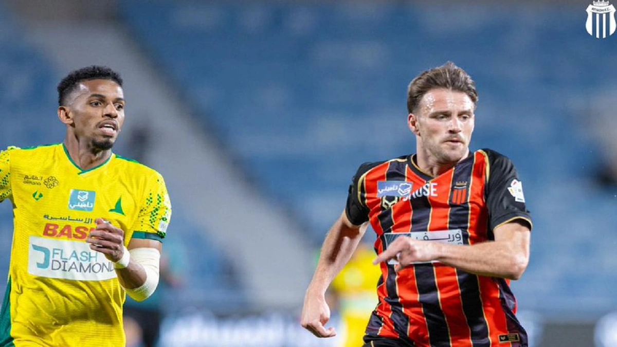 التعادل يحسم مواجهة الرياض والخليج