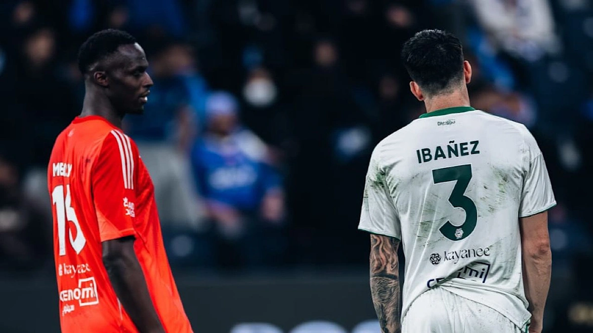 آيبانيز وميندي مهددان بالغياب عن ذهاب دور الـ16 أمام شباب الأهلي